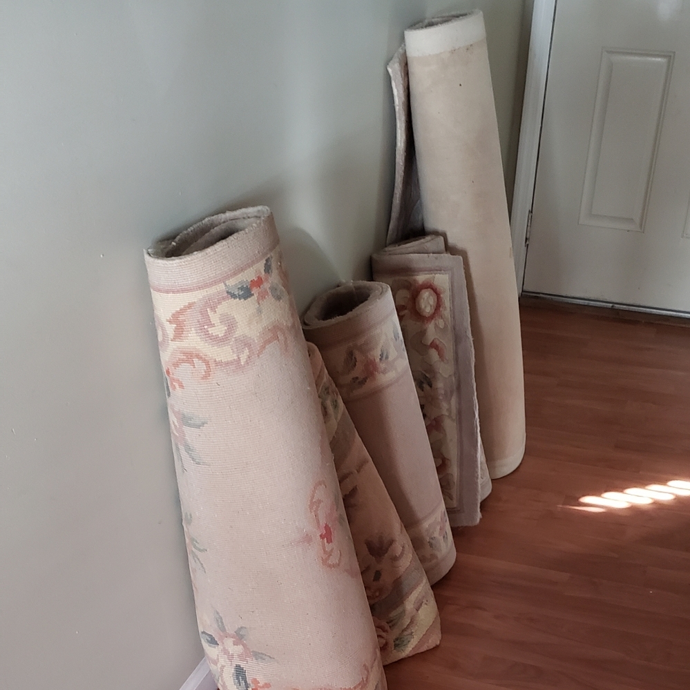 Flower Rugs - Picture 2 of 2